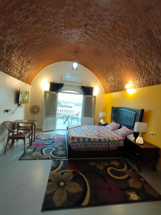 Abu Simbel Nubian Guest House エクステリア 写真