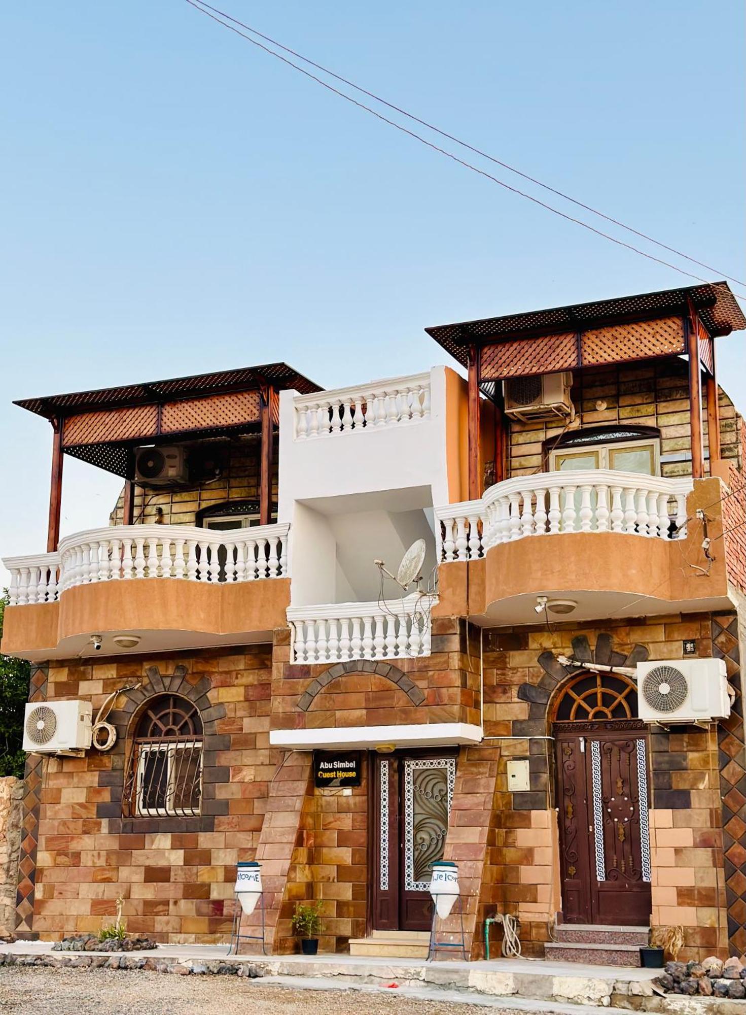 Abu Simbel Nubian Guest House エクステリア 写真