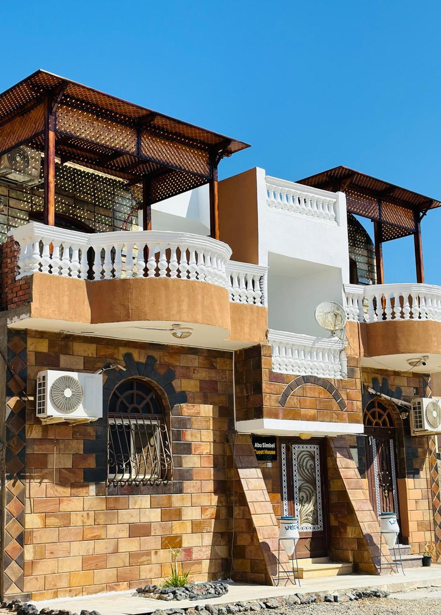 Abu Simbel Nubian Guest House エクステリア 写真