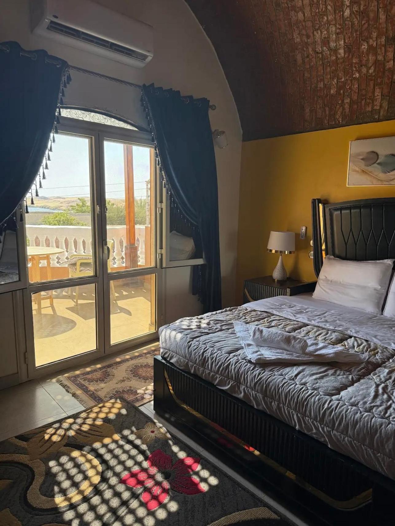 Abu Simbel Nubian Guest House エクステリア 写真